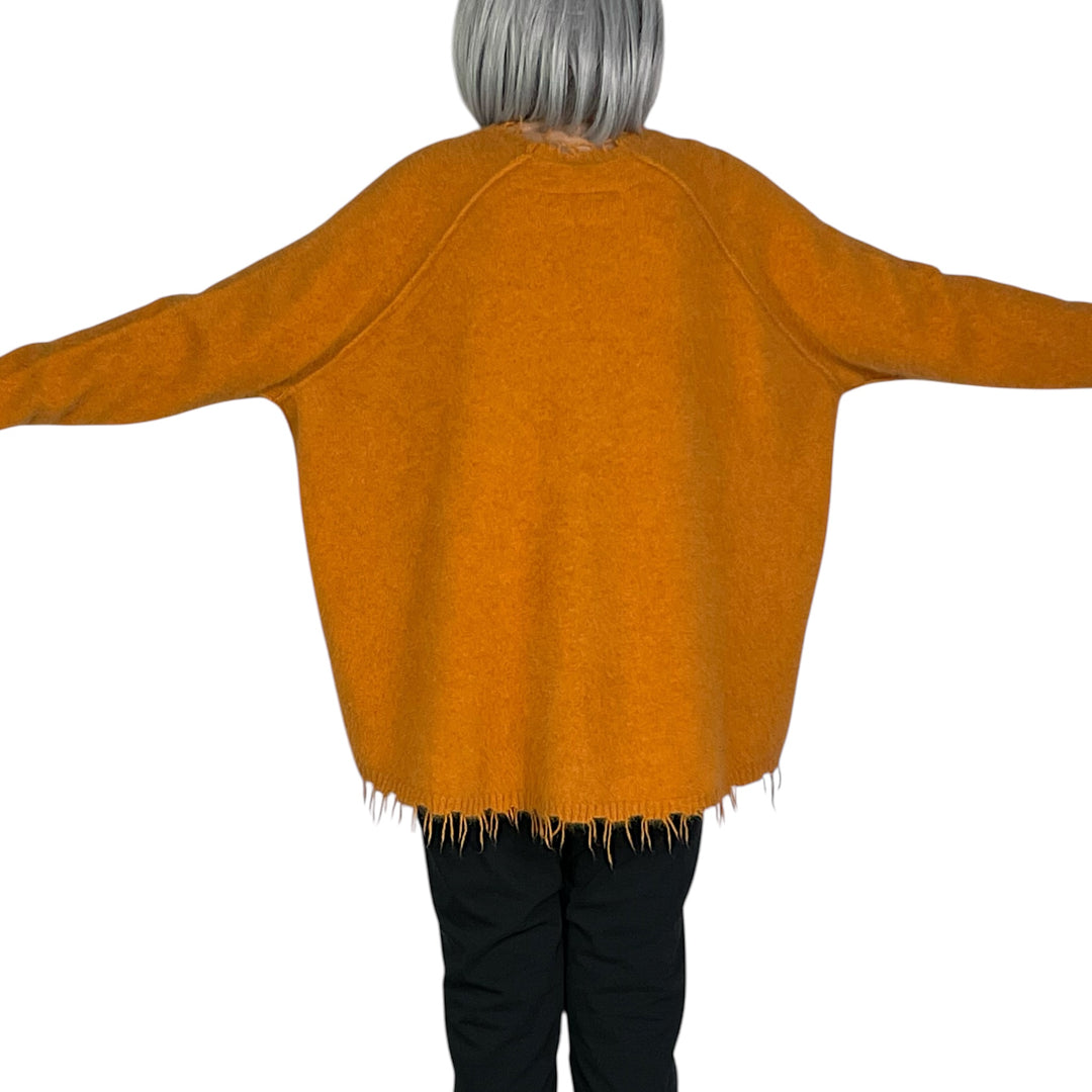 FRINGED EDGE CREWNECK SWEATER