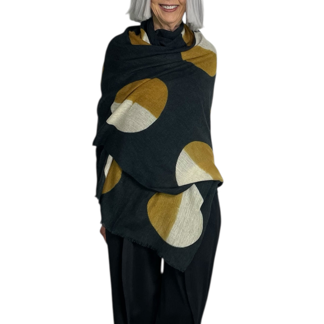 PARADE MERINO SHADED DISC SCARF