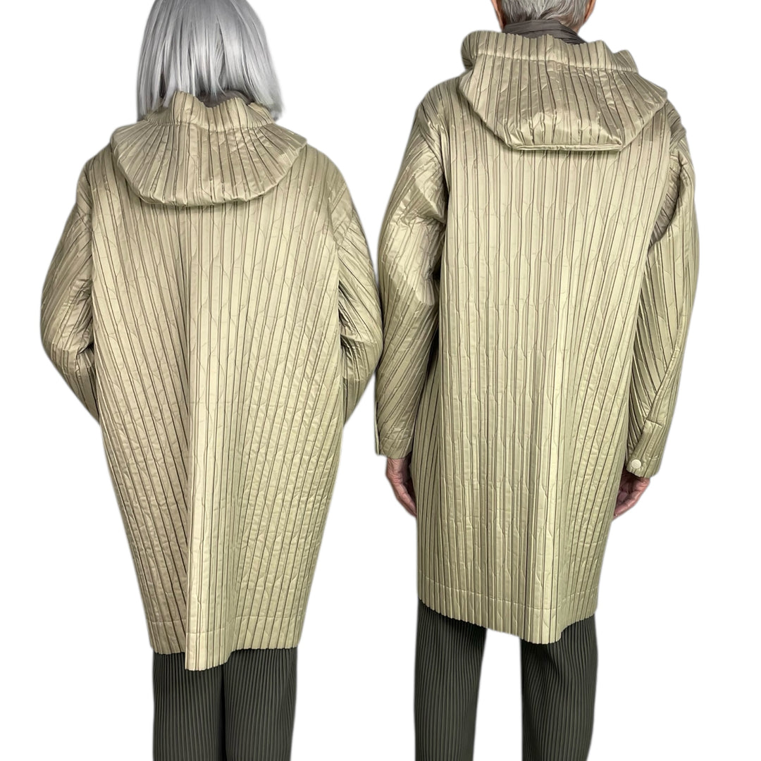 PADDED PLEATS COAT