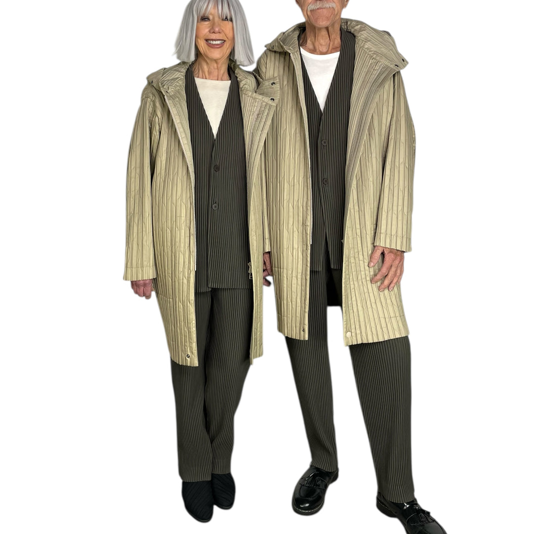 PADDED PLEATS COAT