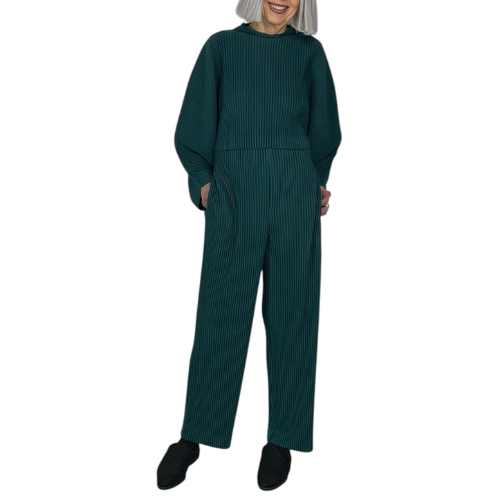 COLOR PLEATS 1 CROP TOP