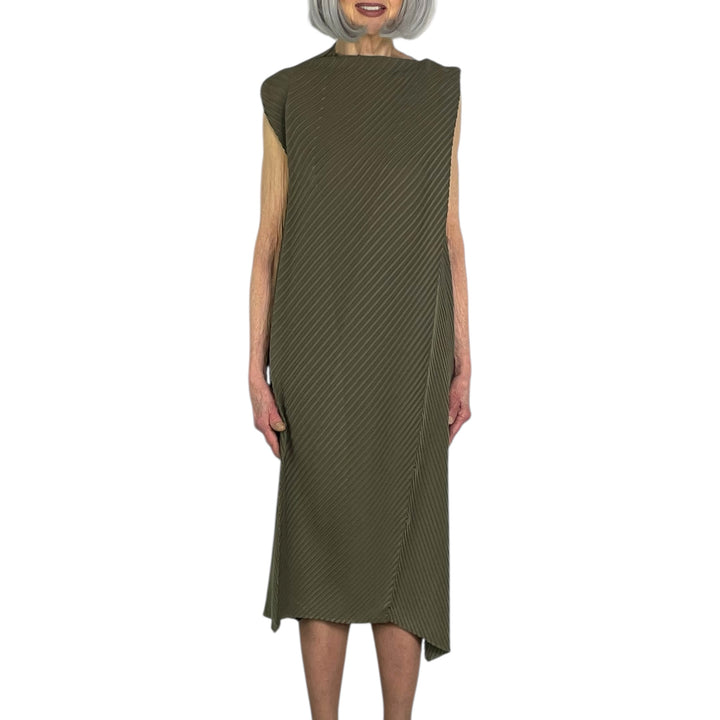 SOFT FOLD PLEATS  DRESS