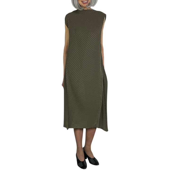 SOFT FOLD PLEATS  DRESS
