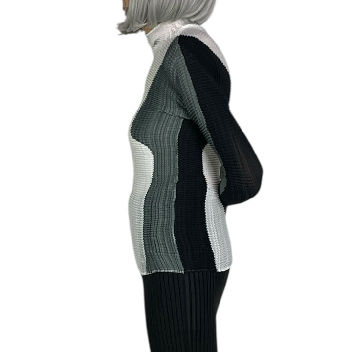 ABSTRACT TINT PLEATS L/S TOP
