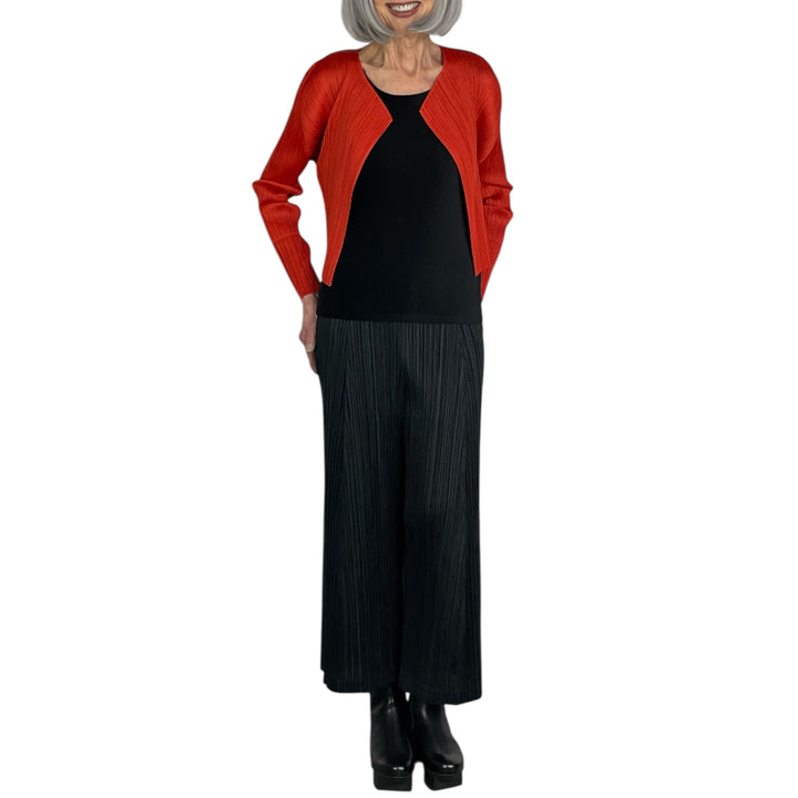MC COLORS : JULY SHORT CARDIGAN