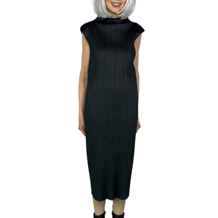 MC : JULY SLEEVELESS DRESS