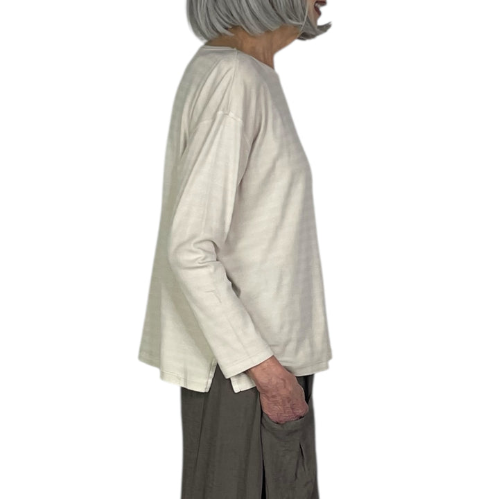INVISIBLE STRIPE TEE +3