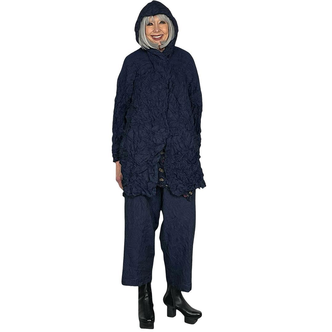 SOLID CRUSH PLEAT HOODED COAT