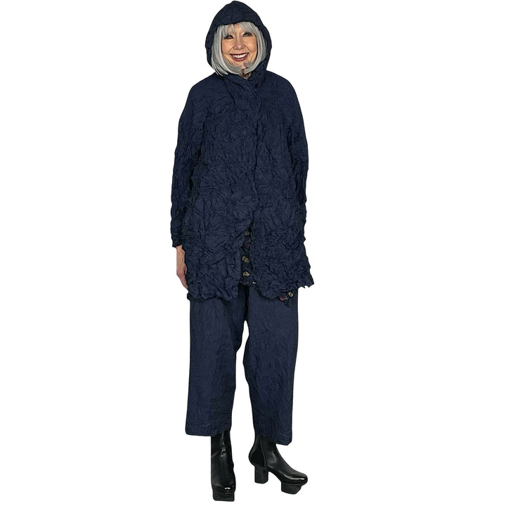 SOLID CRUSH PLEAT HOODED COAT
