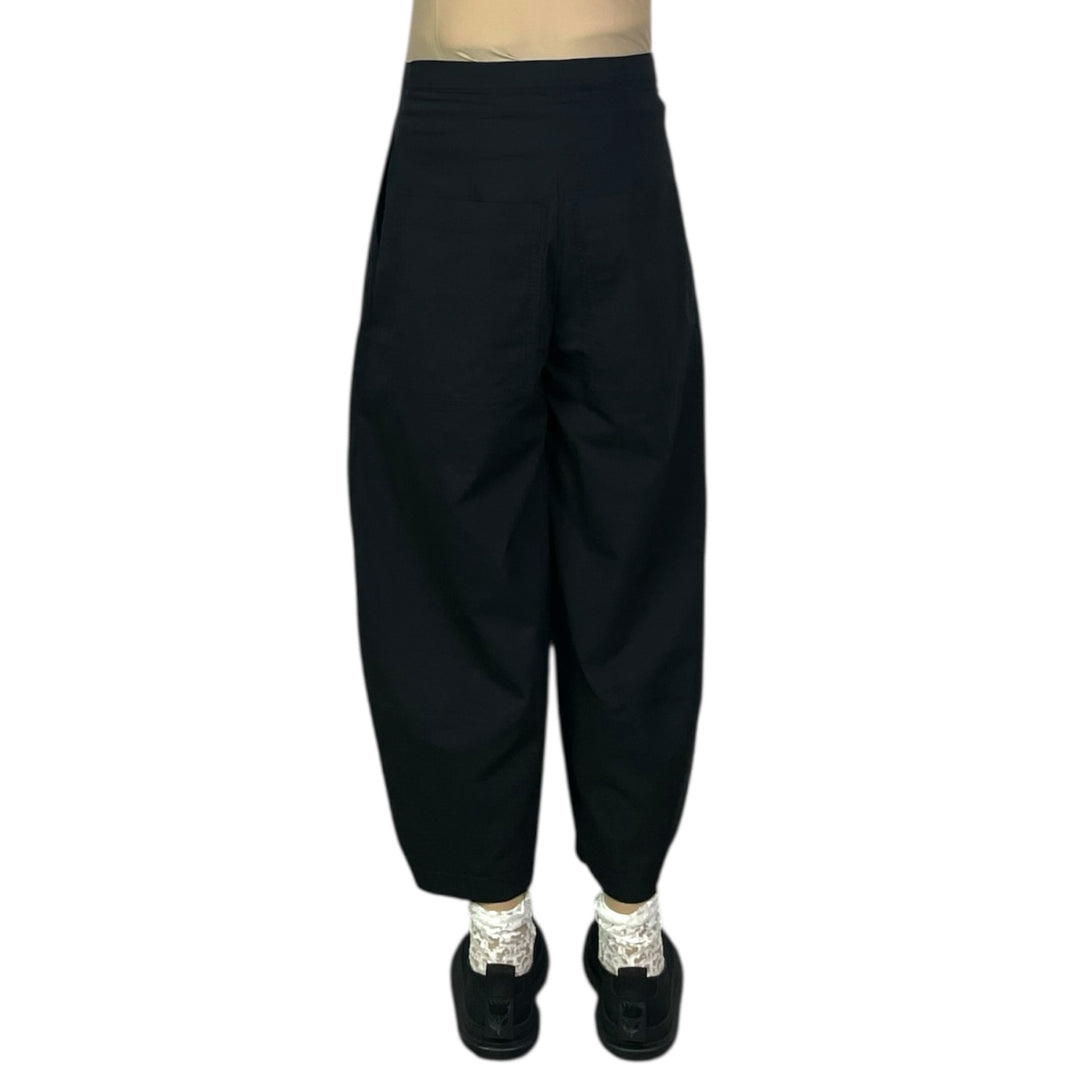 CURVED LEG RUCHED POCKETS PANT