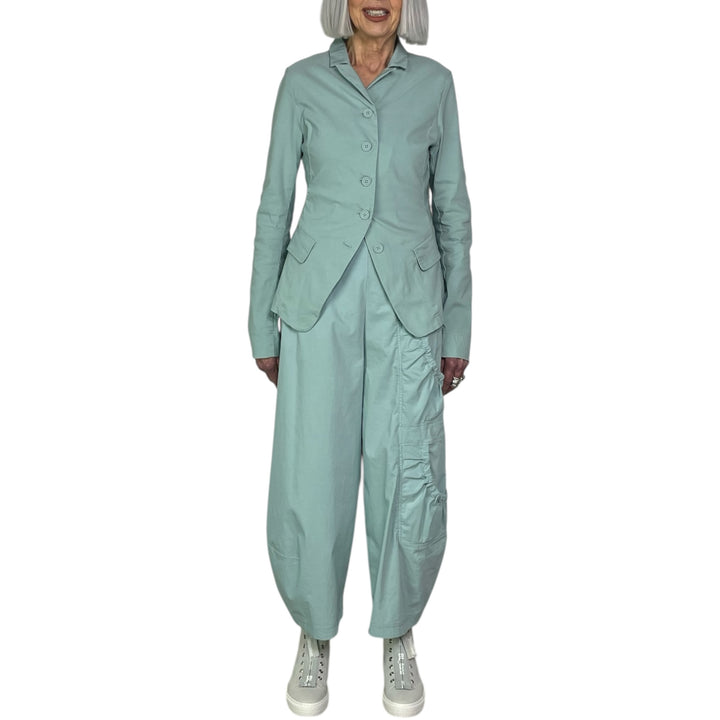 CURVED LEG RUCHED POCKETS PANT