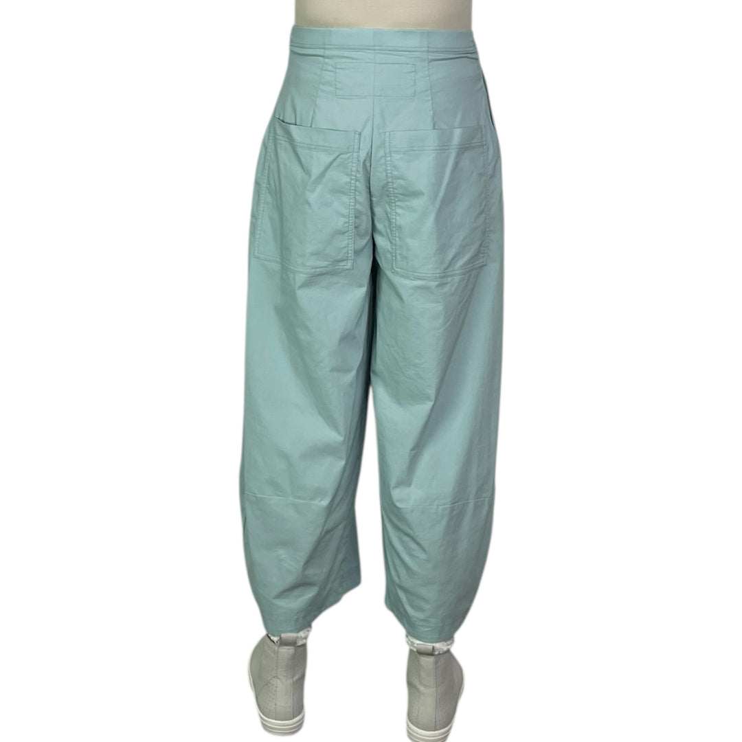 CURVED LEG RUCHED POCKETS PANT