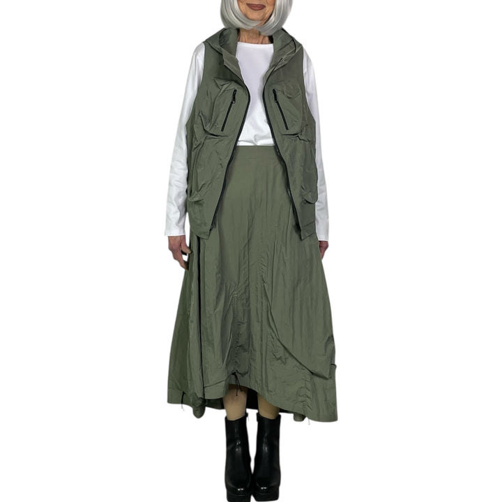 HOODED VEST