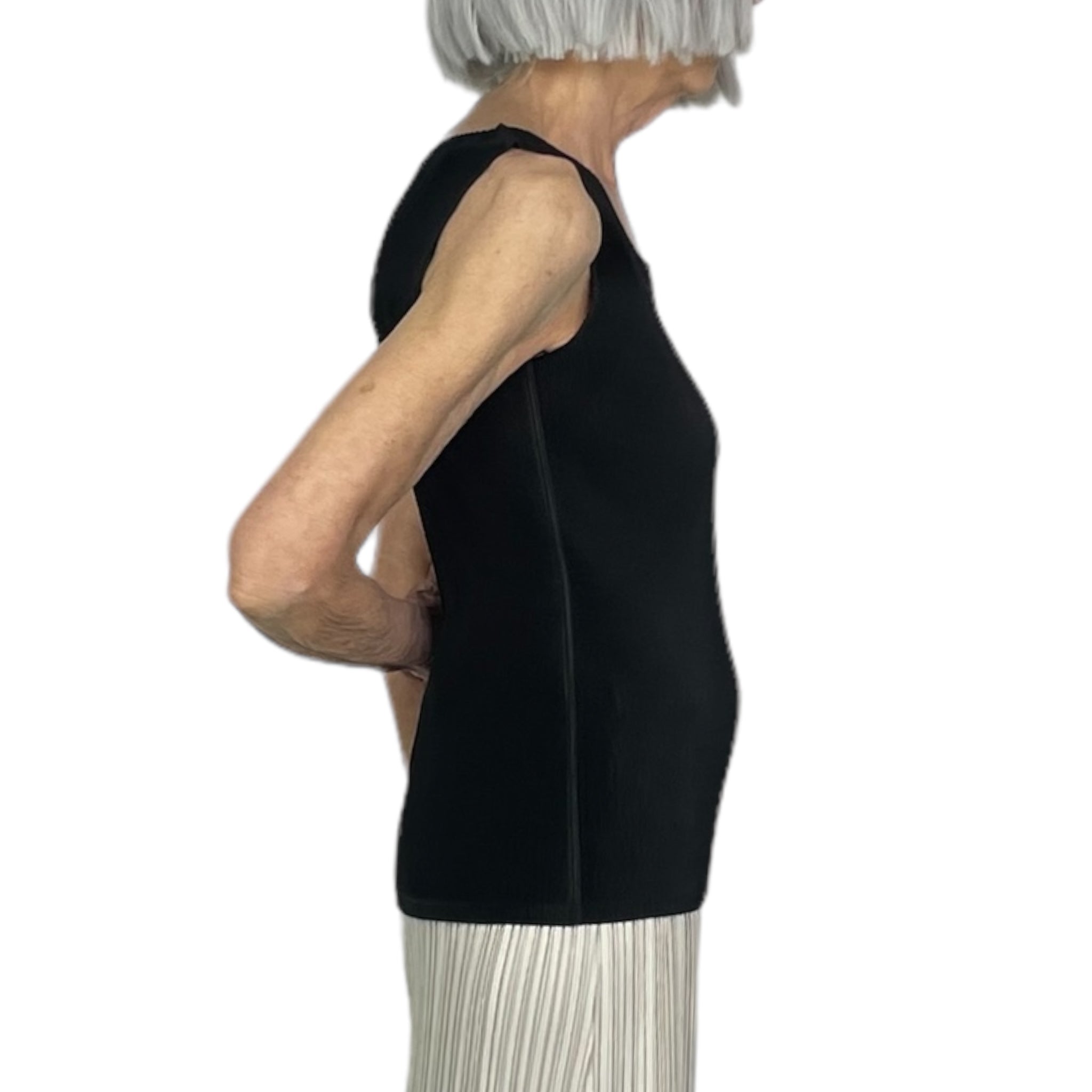 MIST BASICS TANK TOP – MIO