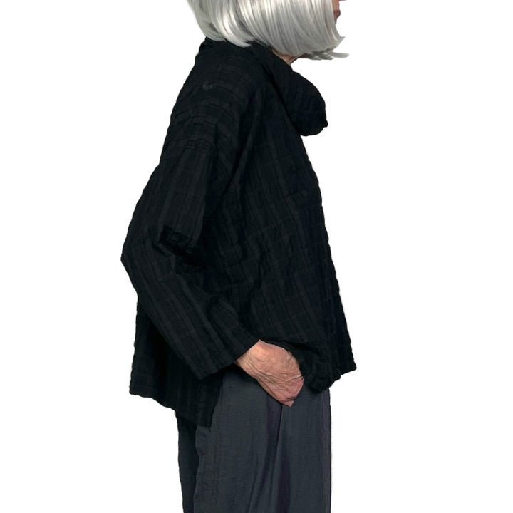 STRIPE CRINKLE COWL TOP