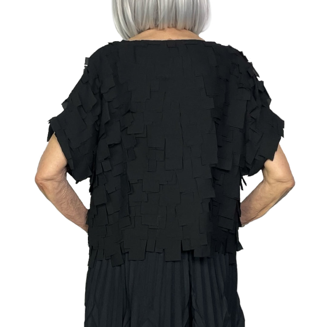 BOXY FRINGES TOP