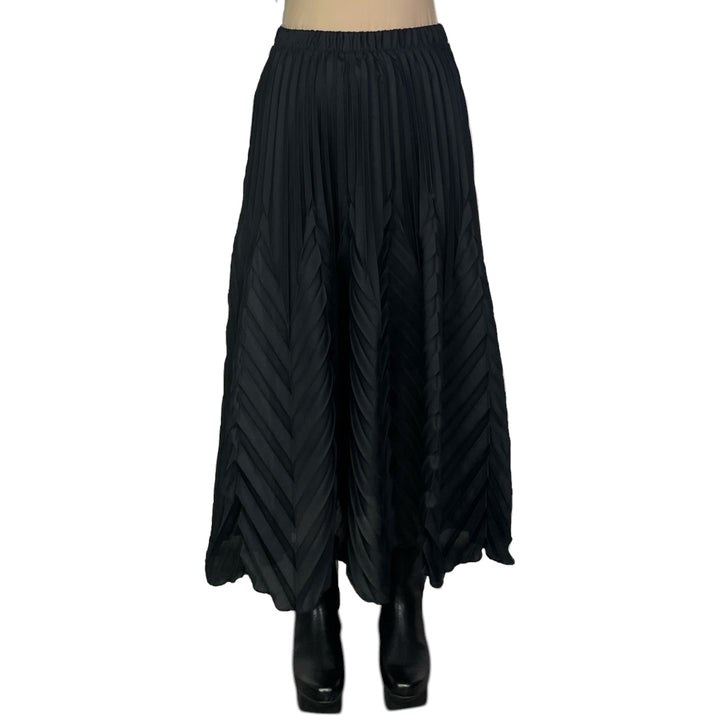 CHEVRON PLEATED SKIRT