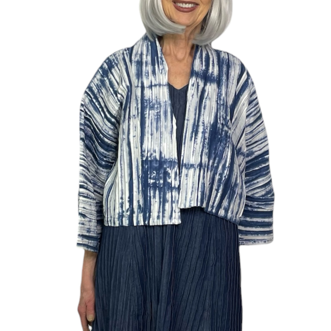 RIPPLE TUCK TIE DYE SHRUG