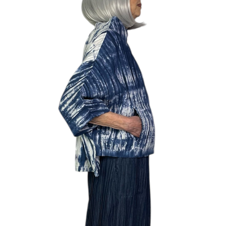 RIPPLE TUCK TIE DYE FUNNEL NECK TOP