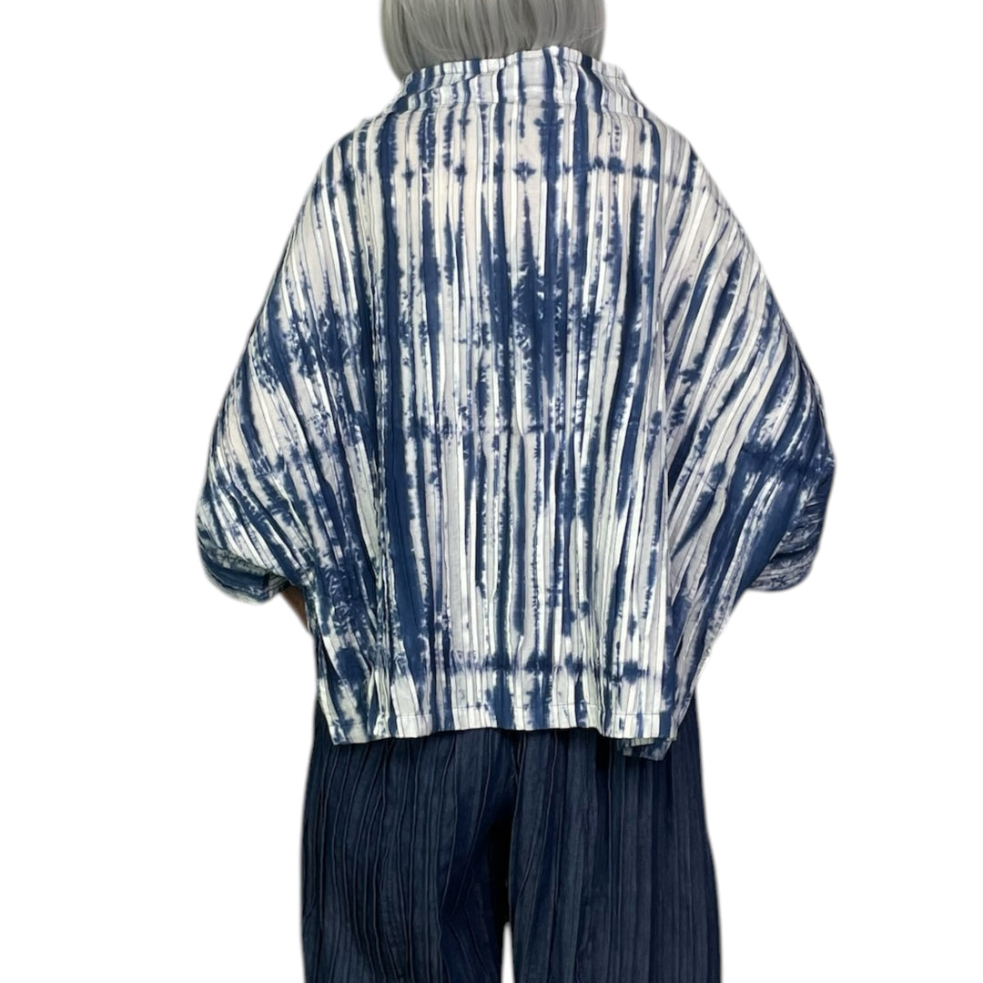 RIPPLE TUCK TIE DYE FUNNEL NECK TOP
