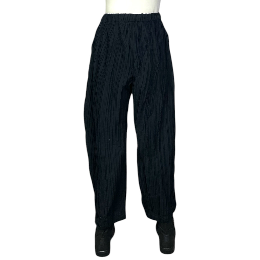 RIPPLE TUCK SOLID BARREL PANT