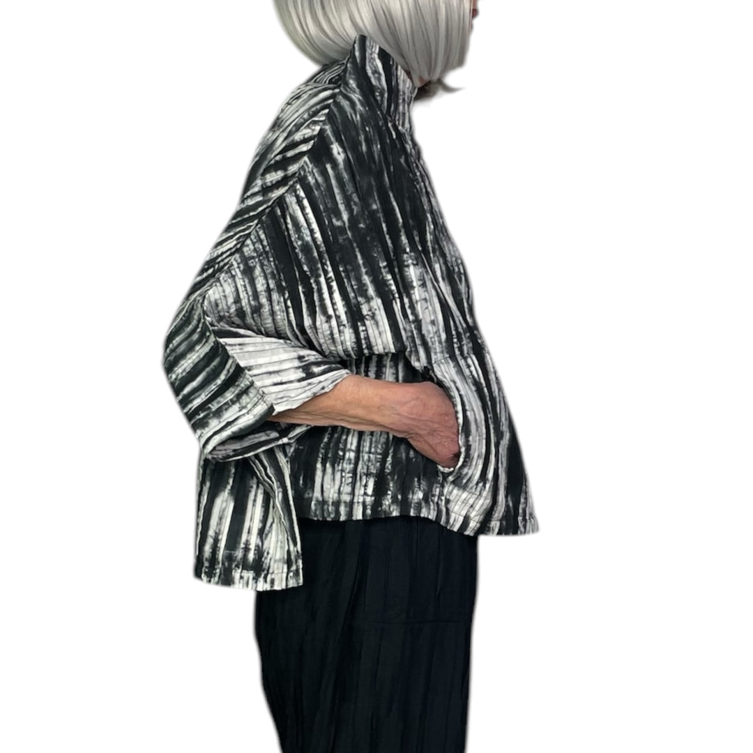 RIPPLE TUCK TIE DYE FUNNEL NECK TOP