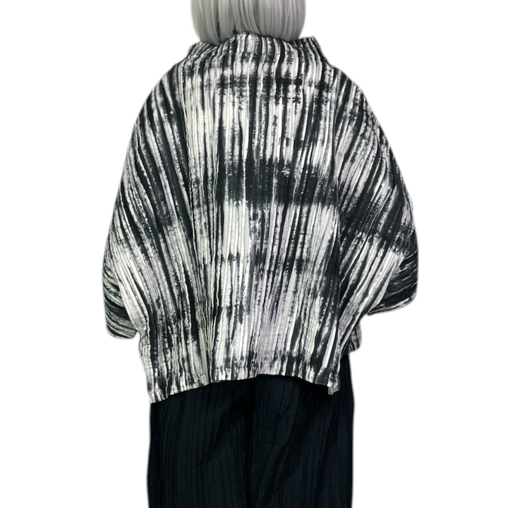 RIPPLE TUCK TIE DYE FUNNEL NECK TOP