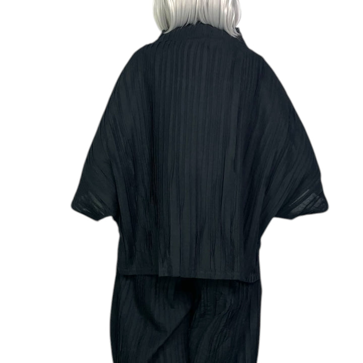 RIPPLE TUCK SOLID FUNNEL NECK TOP