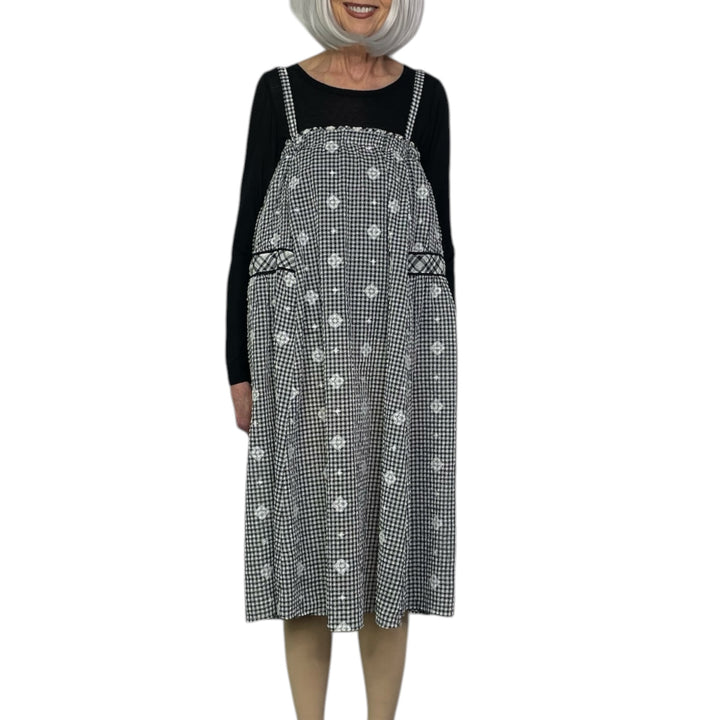 EMBROIDERED SEERSUCKER SKIRT/DRESS