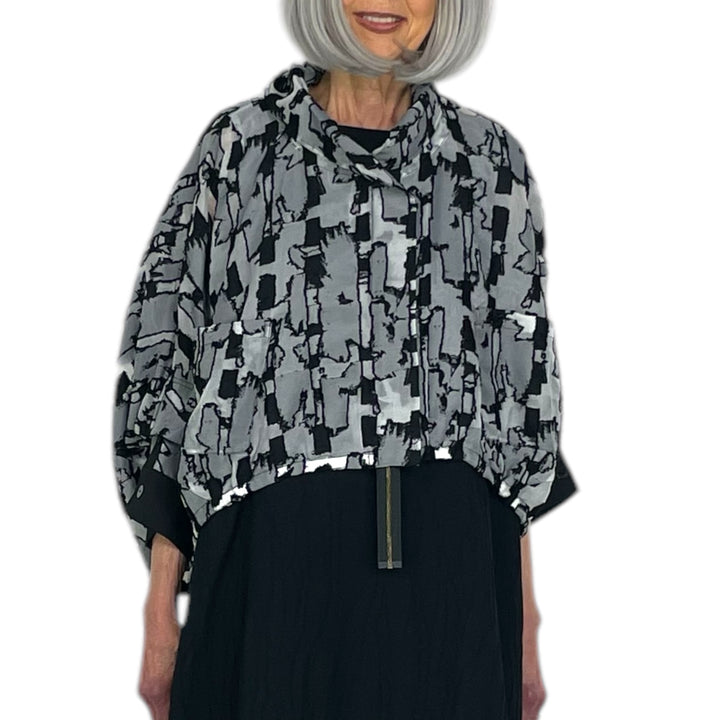 TEXTURED HI-LO ZIP JACKET