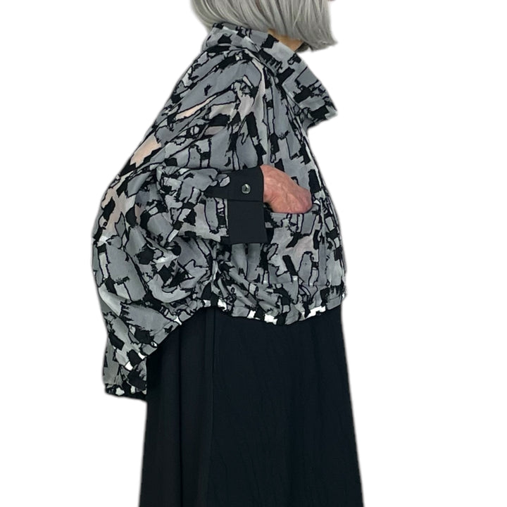TEXTURED HI-LO ZIP JACKET