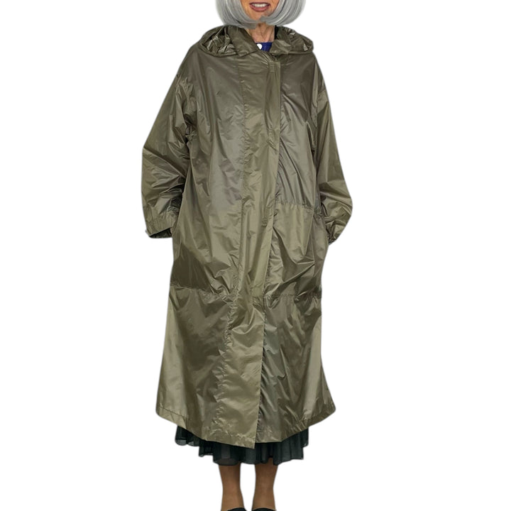 POCKETABLE RAINCOAT
