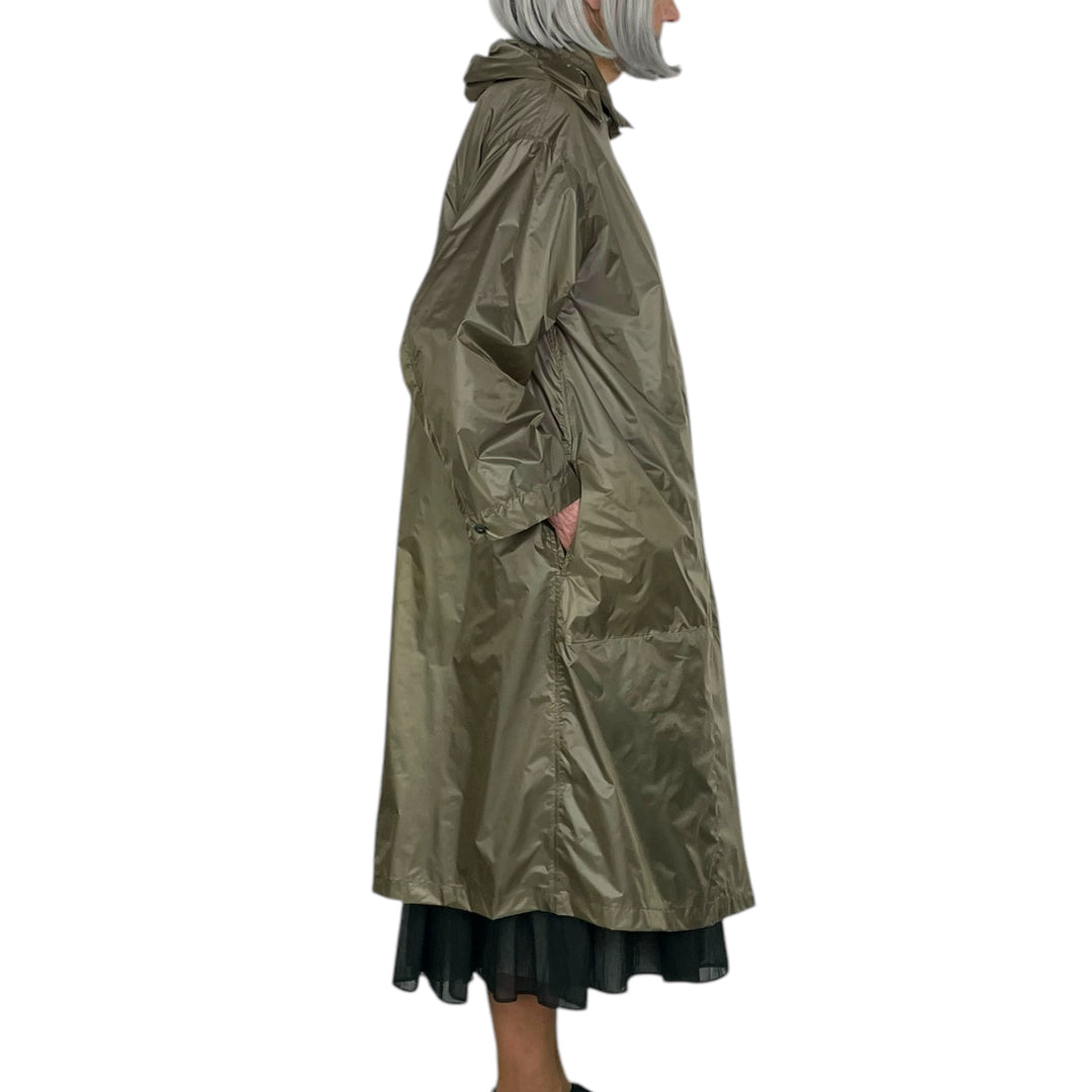 POCKETABLE RAINCOAT