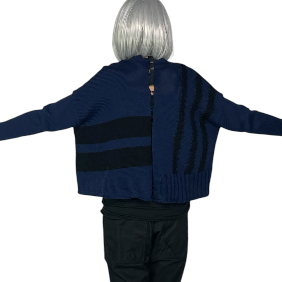 STRIPED CROP PULLOVER SWEATER