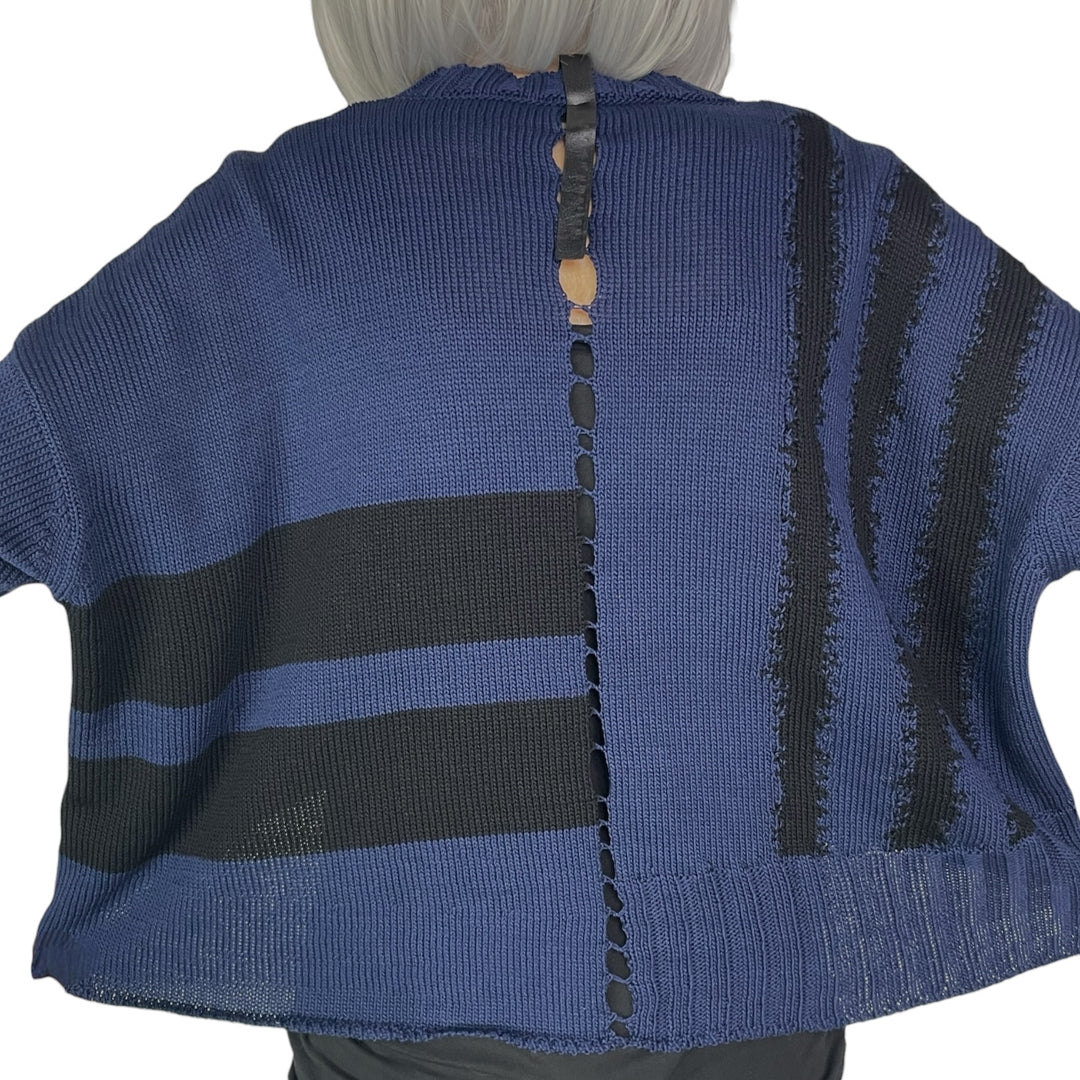 STRIPED CROP PULLOVER SWEATER