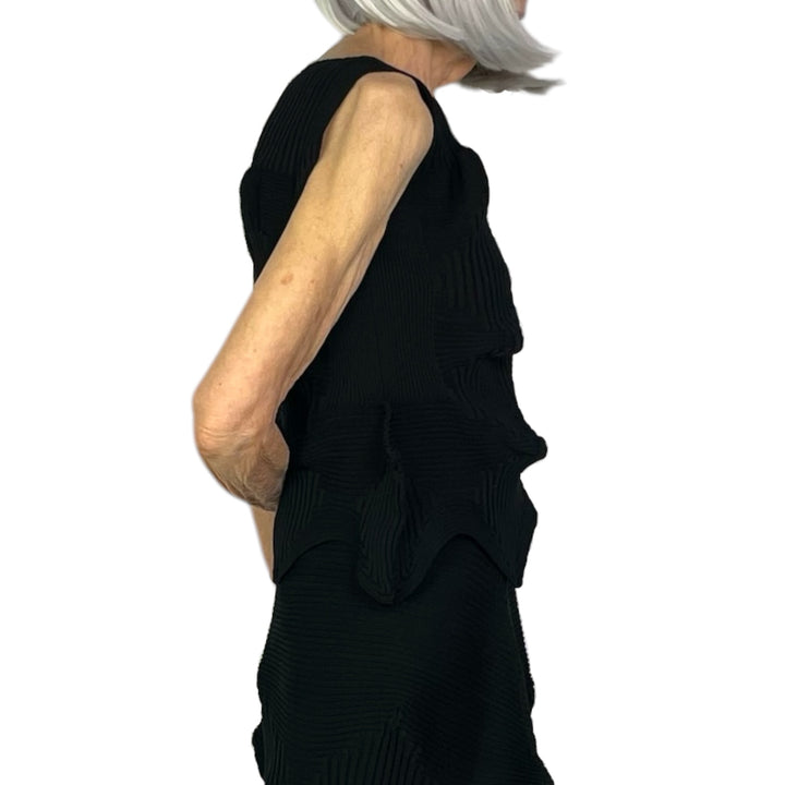 LINKAGE KNIT SLEEVELESS TOP