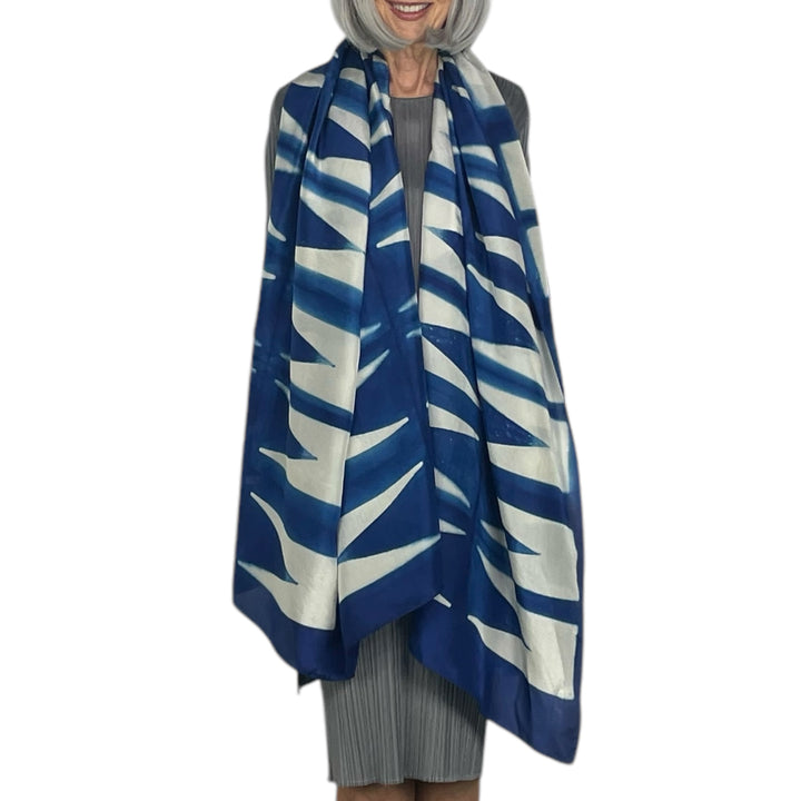 ALPHA PRINT SILK STOLE