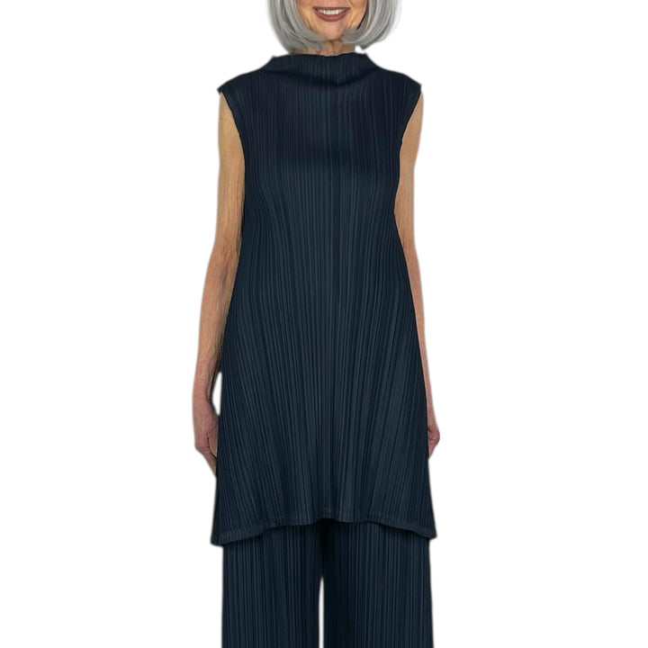 MELLOW PLEATS TUNIC