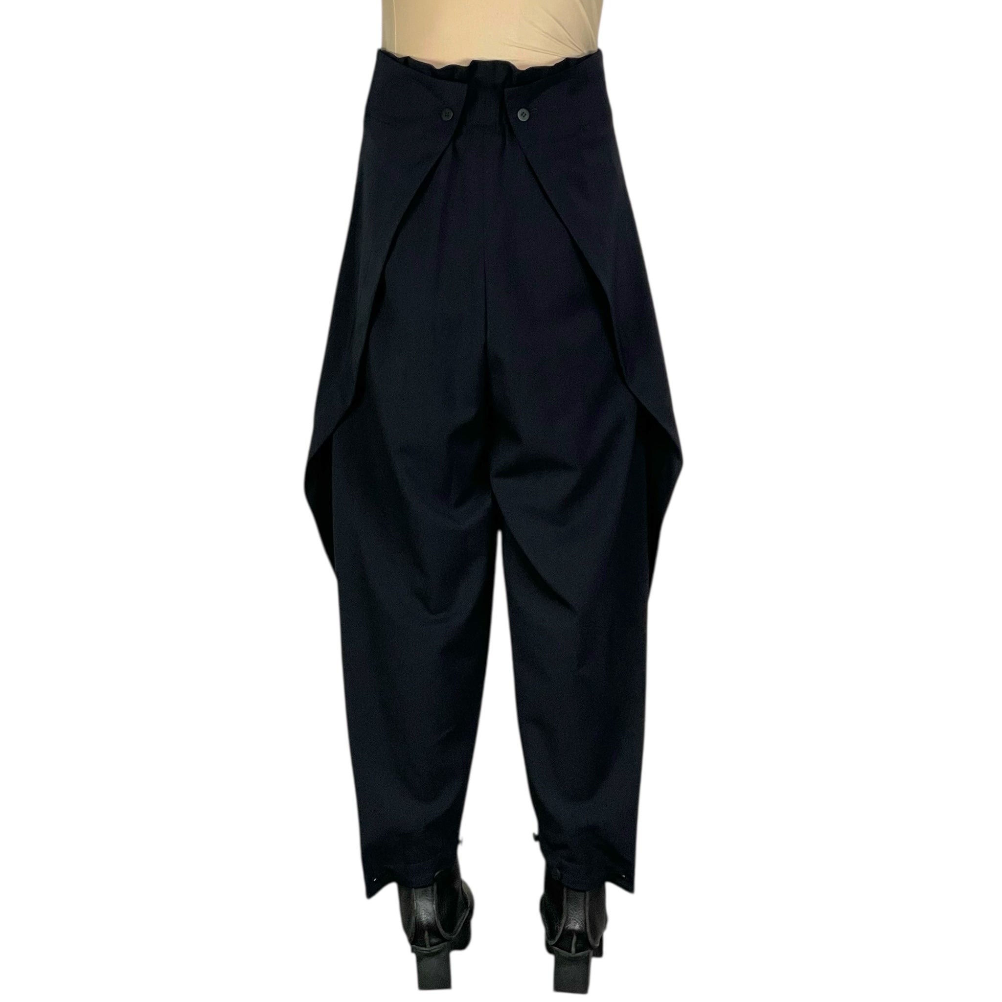 Issey Miyake 黒と青のストライプ ワイドパンツ イッセイミヤケISSEY MIYAKE ポリベルトデザインストレッチ
