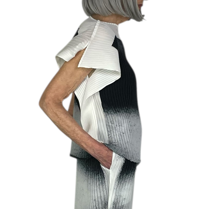 SHADOW STUDY PLEATS TOP