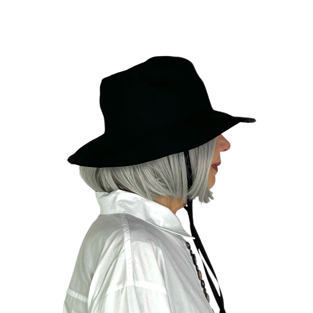 MEDIUM BRIM RIBBON HAT W/TIE