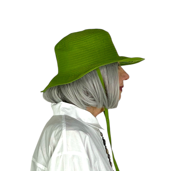 MEDIUM BRIM RIBBON HAT W/TIE