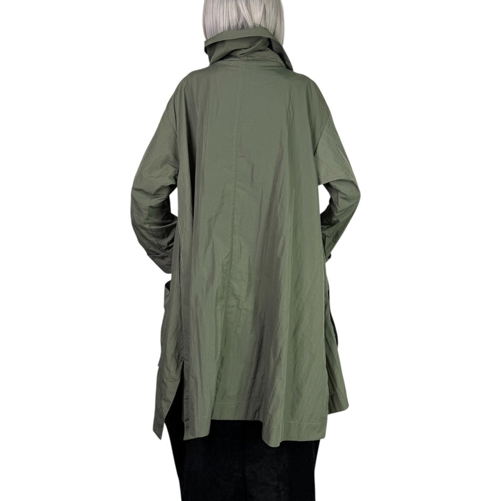 MANY POCKETS COAT