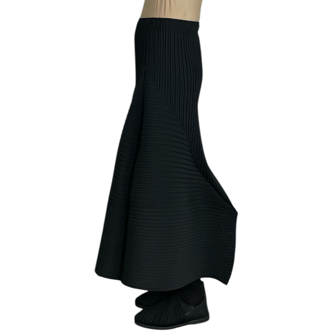 FOLD PLEATS SKIRT