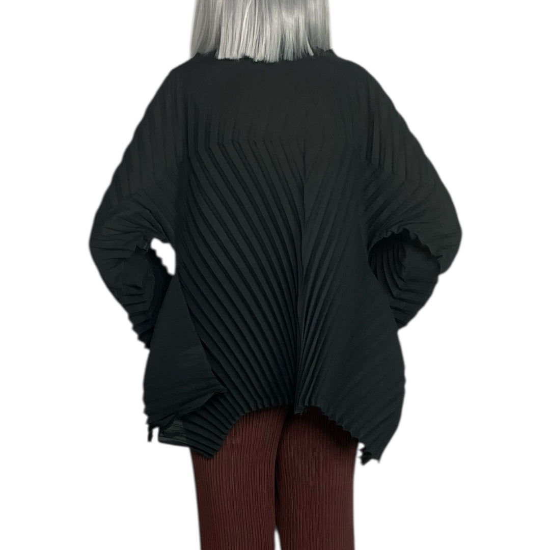 WAVE PLEATS TOP