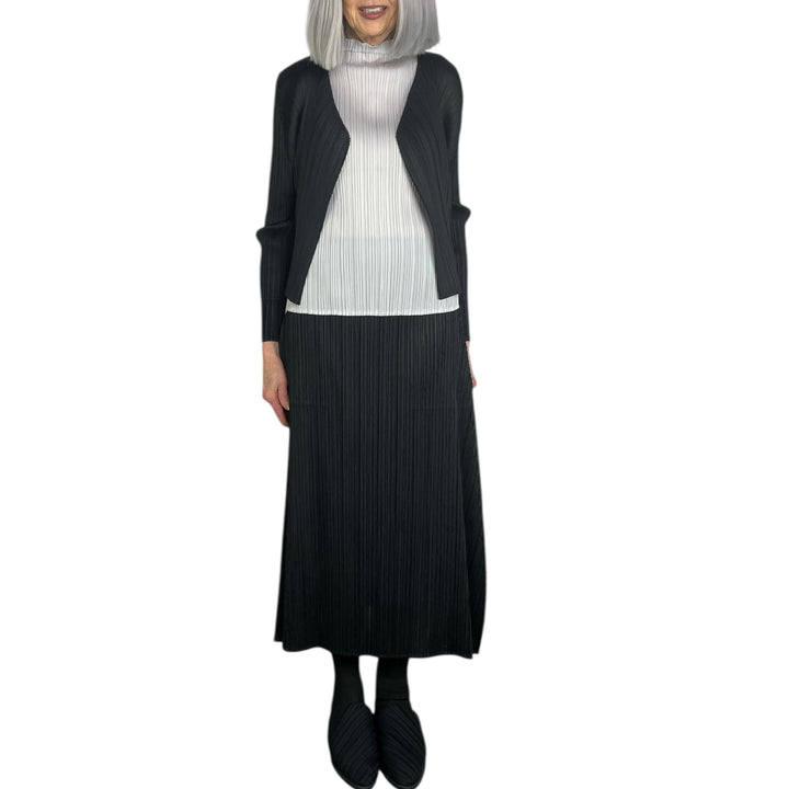 BASICS SHORT CARDIGAN