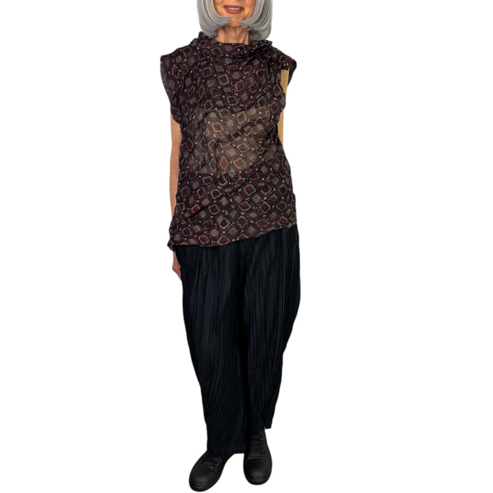 AJRAKH SQUARES WAVY TUCK SHELL