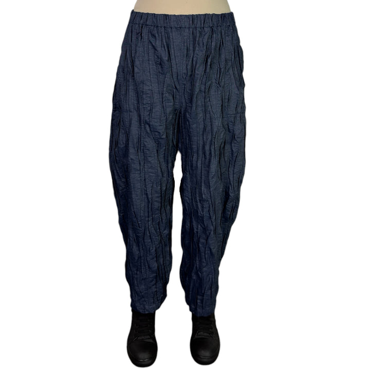 RANDOM TUCK DENIM BARREL PANT