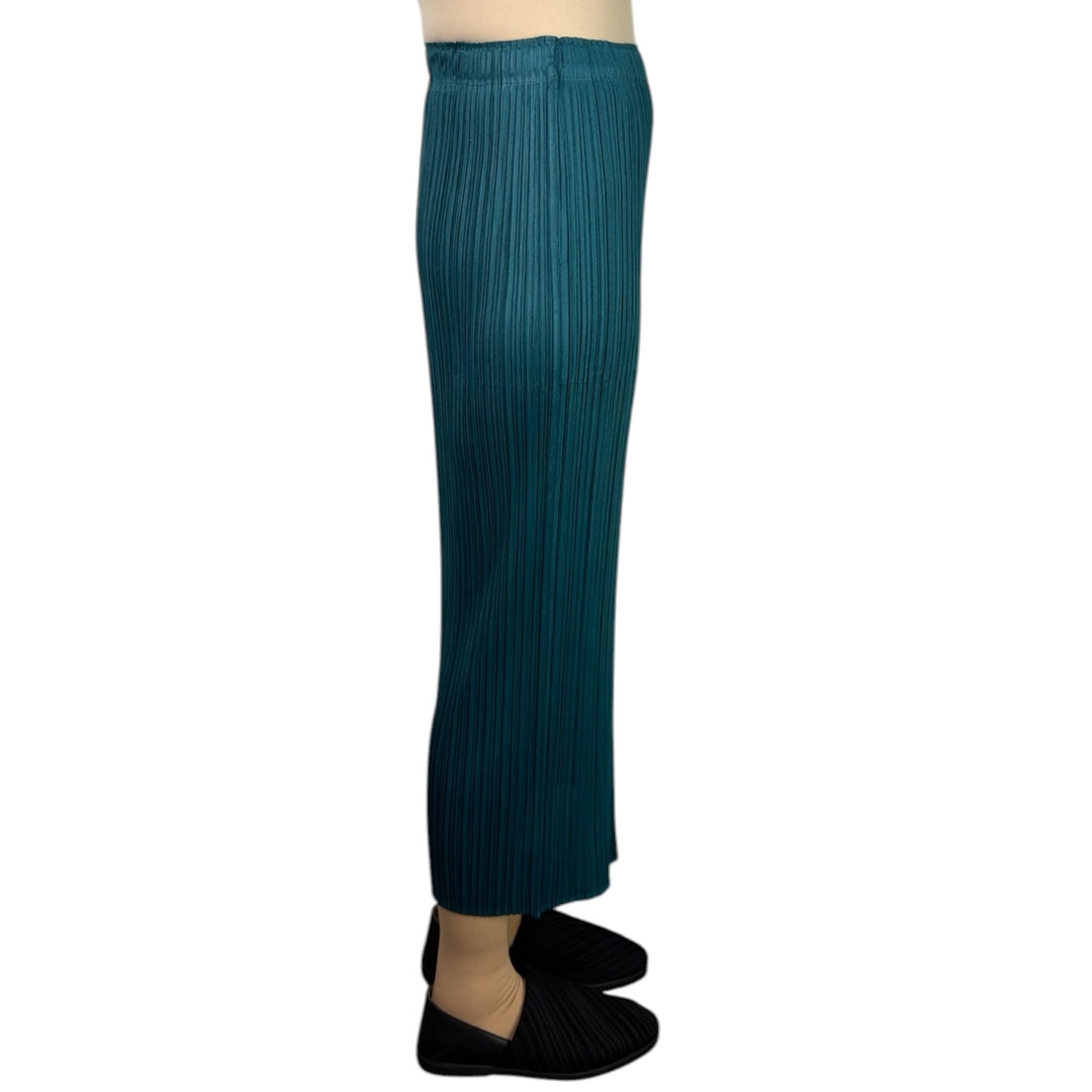 MC: OCTOBER SLIM SKIRT