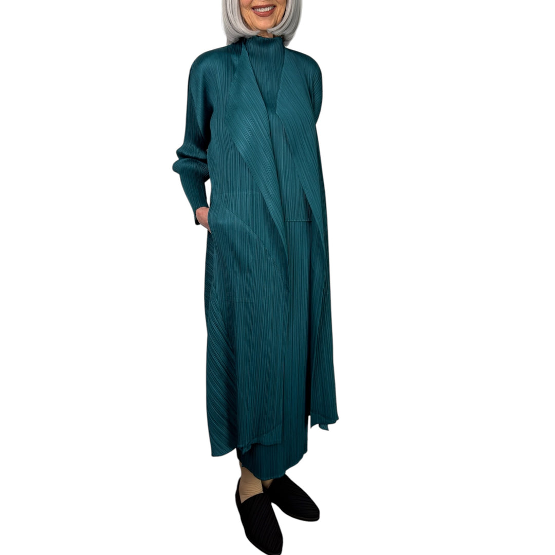 MC: OCTOBER COAT